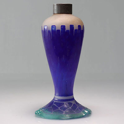 FRENCH GLASS. Lamp base in multilayer glass with geometric decor cleared with acid
