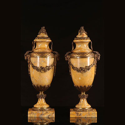 Pair of Siena marble and bronze casseroles with fine decoration of 19th century goat's head
