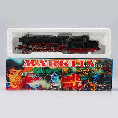 Locomotive Marklin / Référence: 3084 / Type: 2.10.0