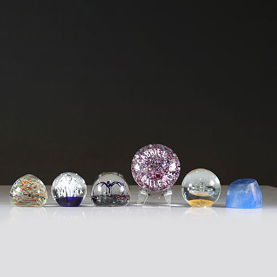 Paperweight. Lot of 6 different origins 