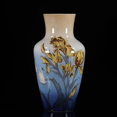 Villeroy & Boch vase Art Nouveau Iris au bord de l'étang 1900.