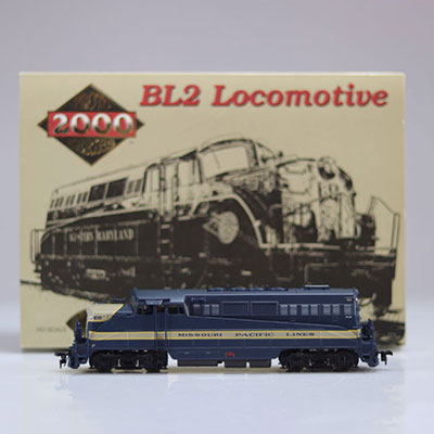 Locomotive Proto series 2000 / Référence: 8351 / Type: BL2