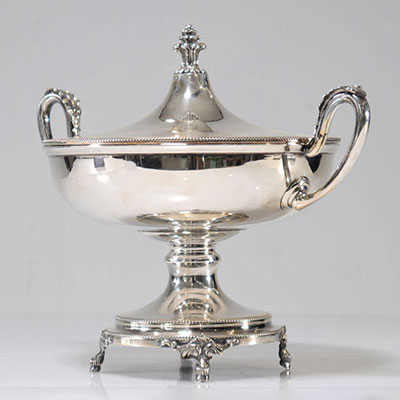 Hallmarked Louis XVI style solid silver vegetable dish