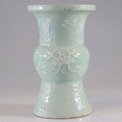 Qing dynasty GU shaped celadon vase decorated with flowers