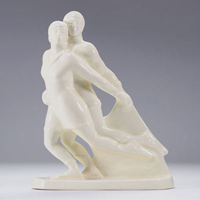 Charles CATTEAU (1880-1966) ceramic showing a couple of skaters from 1925
