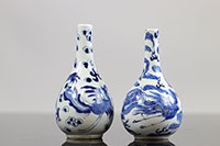 Chine Vietnam 2 vases en porcelaines, blanc bleu, 19ème