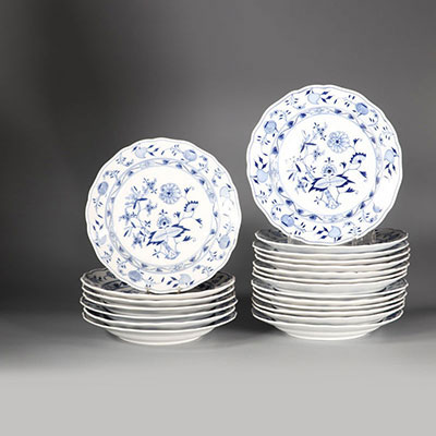 Meissen imposant service composé de 79 pièces - décors blanc-bleu