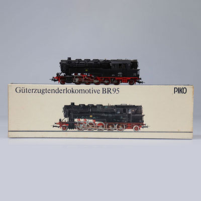 Piko locomotive / Reference: 01 056332 / Type: BR95 950028-1