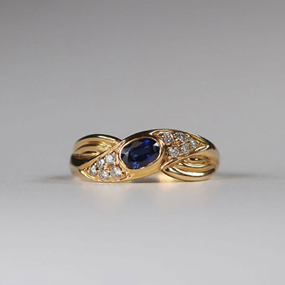 Ring in gold (18k) brilliant cut diamonds (0.12 ct), fine sapphire (0.45ct) top quality