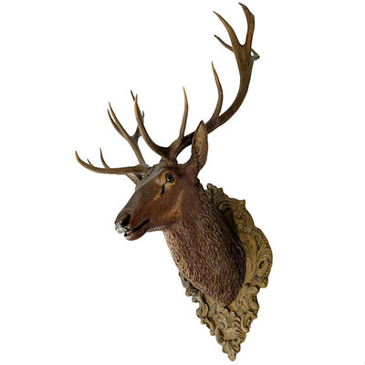 Rare imposante tête de cerf en bois - (h 183cm !)- fin 18ème