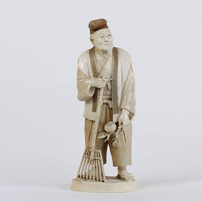 Japon okimono en ivoire sculpté d'un jardinier époque Meiji signé