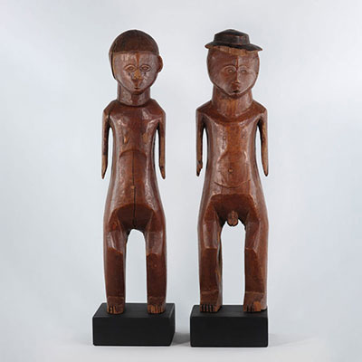 Couple de personnages rivière Ubangi Ngbaka début du 20ème siècle