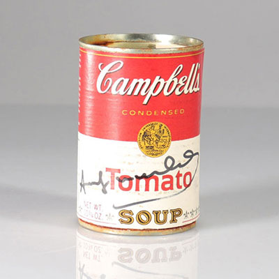 Andy WARHOL(1928-1987). Campbell's Soup. Boite de conserve métallique. Signé au feutre sur l'étiquette. Cachet de la signature
