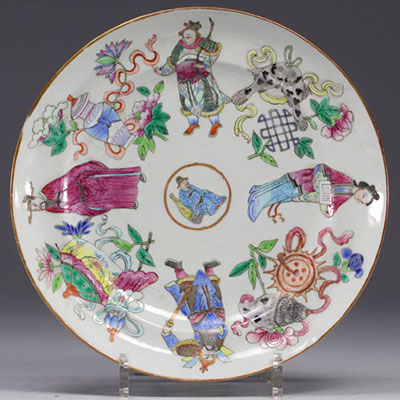Chine - assiette en porcelaine famille rose à décor de personnages Wu Shuang pu, XIXe siècle 