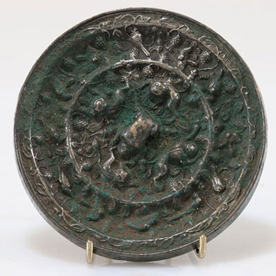 Miroir chinois en bronze probablement Ming ou antérieur