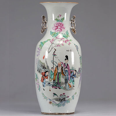 Vase en porcelaine de chine famille rose qianjiang cai à décor de personnages