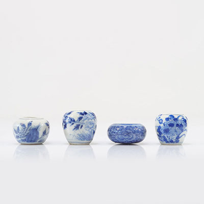 Lot de 4 petits bols porcelaine blanc bleu