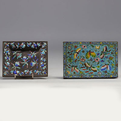 China - Set consisting of a cloisonné enamel box and dish, 19th century.
