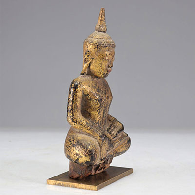 Bouddha en bois sculpté doré XVIIIème