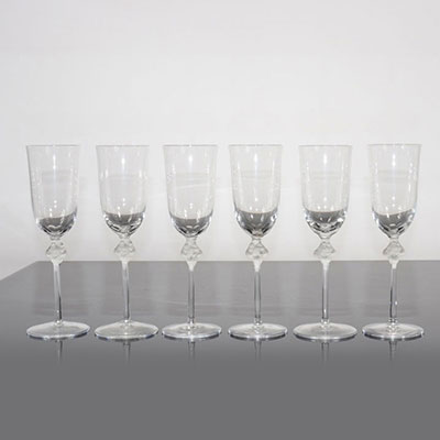 Lalique series of 6 stemmed glasses decorated with styrene