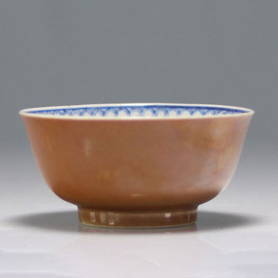 Batavia bowl with interior decorations of blue white fish brand Kangxi Yang zen