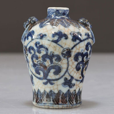 Vase porcelaine de chine à décor craquelé er bleu