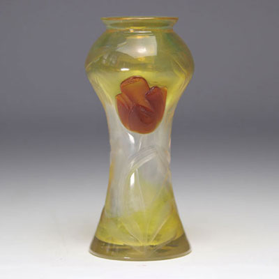 MOSER Carlsbad vase decorated with flowers and applications from the 1900s