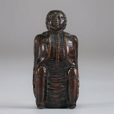 18th century anthropomorphic carved wooden snuffbox