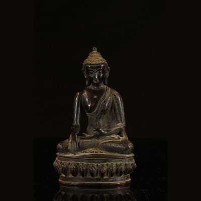 Chine - Tibet - Sino Tibétain Bouddha en bronze robe décorée 18ème