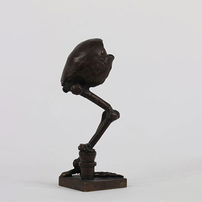jef claerhout jambe écorchée en bronze signature sous la pièce