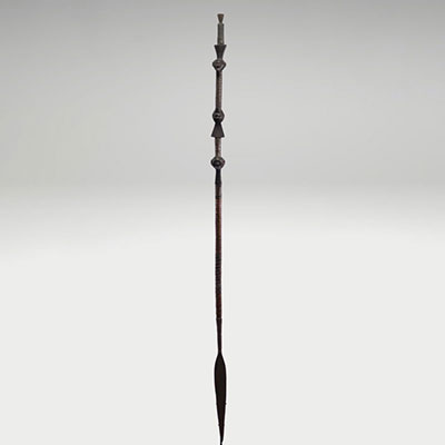Scepter spear Songye adorned with heads