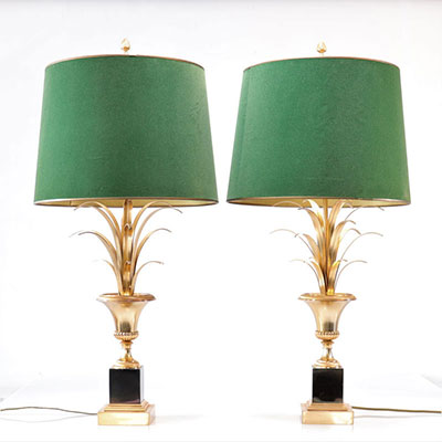 MAISON CHARLES & FILS Pair of living room lamps in gilded metal model 