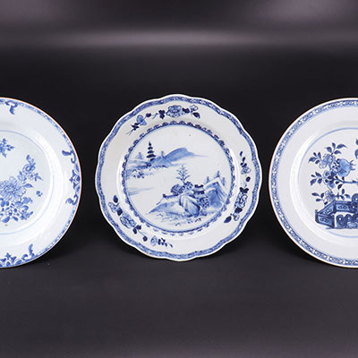 CHINA - XVIIIth - 3 plates - white blue