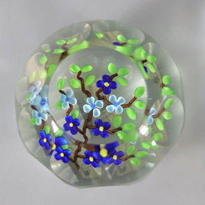 Perthshire paperweight, blue, green and turquoise flowers with 17 facets and 1 at the top, unique piece