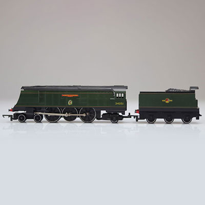 Locomotive Hornby / Référence: - / Type: Vapeur 4-6-2 Winston Churchill #34051