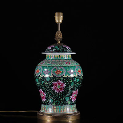 Chine potiche en porcelaine de chine à décor floral 19ème (montée en lampe)