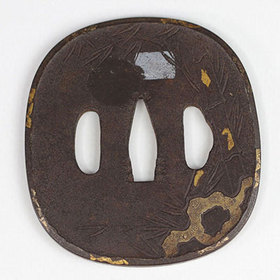 JAPAN EDO period (1603 - 1868) Iron tsuba and inlays Provenance: Gaston-Louis Vuitton Collection.