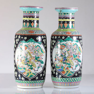 Chine paire de vases en porcelaine à décor de guerriers 
