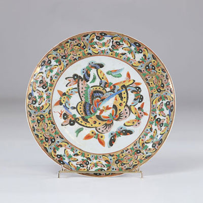China porcelain plate decorated with butterflies