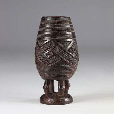 Small Kuba palm wine cup in the shape of a drum - early 20th century - DRC - Africa
