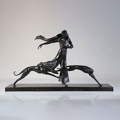 Claire COLINET (1880-1950) Rare and imposing bronze 