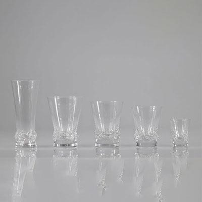 Daum Nancy Service of glasses (59pc) model Sorcy, the base with molded decoration of wavelets,