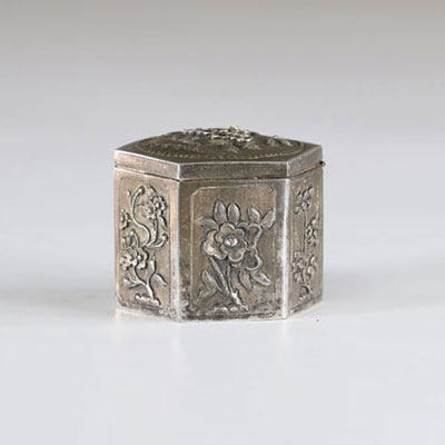 China silver box with floral decoration early 20th century