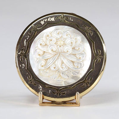 box decorated with carved mother-of-pearl and a pearl