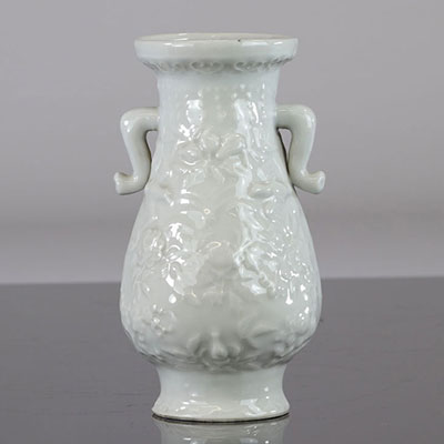 Chine vase céladon décor floral dynastie Qing époque Kangxi