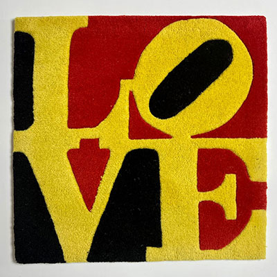 Robert Indiana. Liebe Love - 2005. Wool rug. Signed (in the plate). Numbered 895/999 on the bolduc on the back.