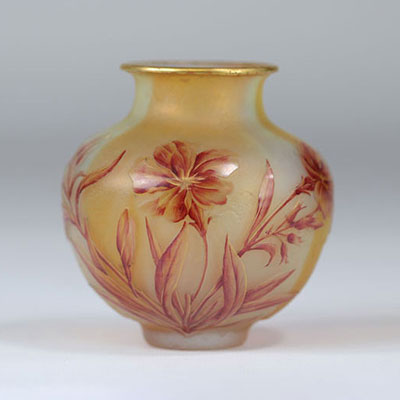 Daum Nancy clear vase with acid flower decoration