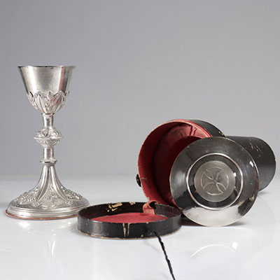 Chalice in solid silver paten and box hallmarks neck brace, lining of the foot in silver metal
