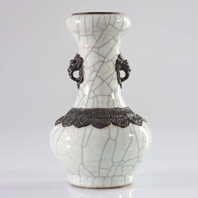 China 19th Nanjing porcelain vase