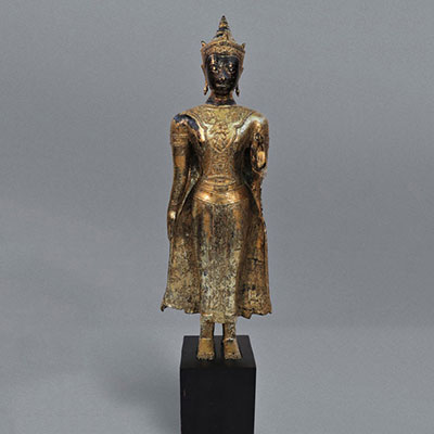 Grand Bouddha couronné en bronze doré Thaïlande début 20ème